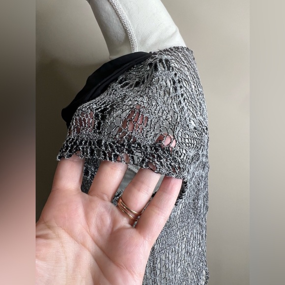 Bella d silver mesh top size XL - Picture 5 of 9